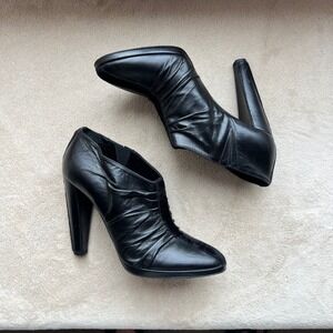 Pierre Hardy 8-8.5 EU 39 Black‎ Leather Ruched Velvet Panel Ankle Booties Heels